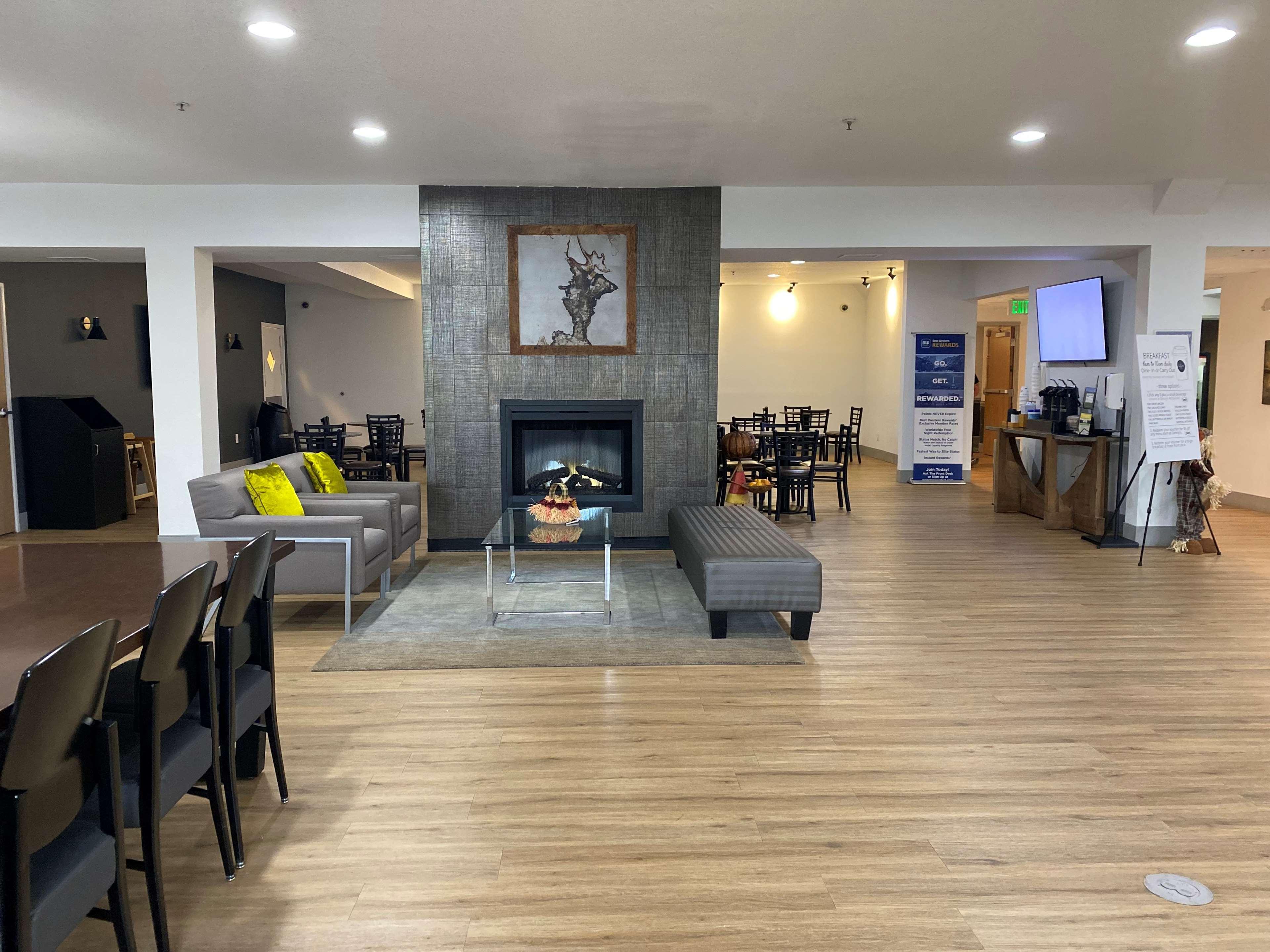 Best Western Plus Peppertree Airport Inn Airway Heights Extérieur photo