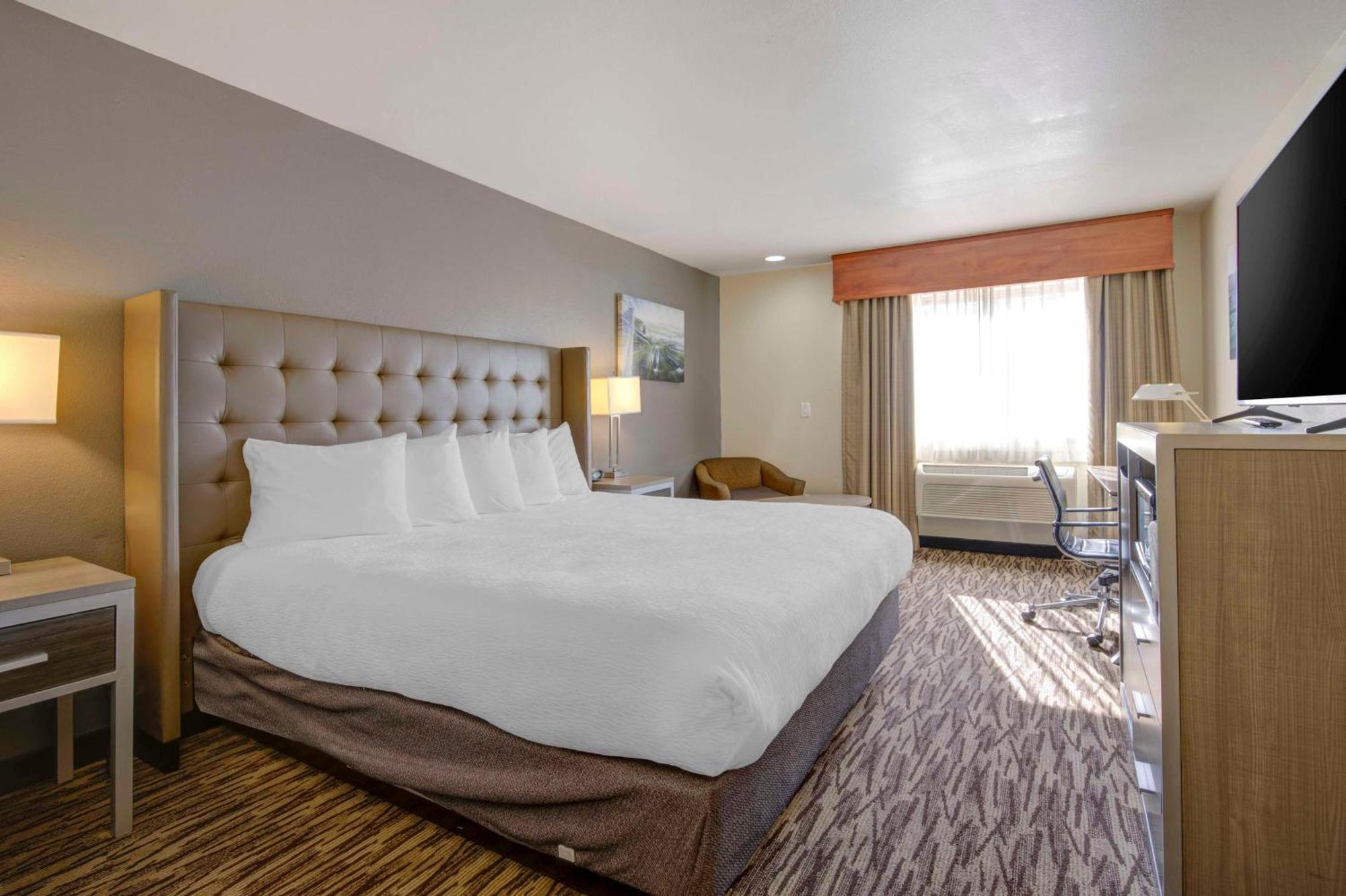 Best Western Plus Peppertree Airport Inn Airway Heights Extérieur photo